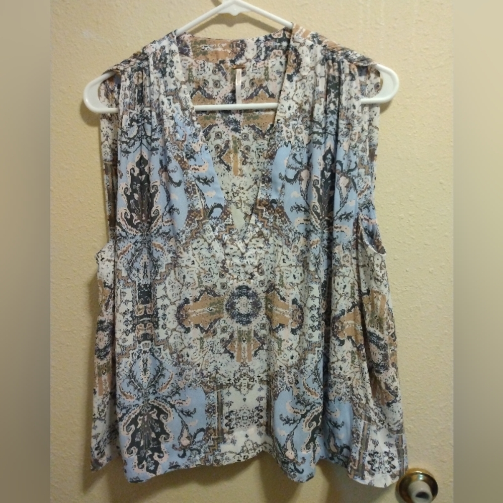 Free people trapeze v-neck tank top